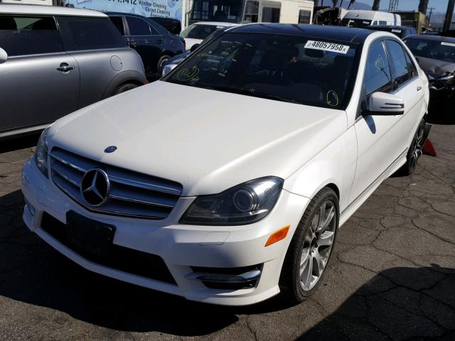 WDDGF4HB9DR248071 - 2013 MERCEDES-BENZ C 250 WHITE photo 2