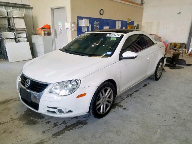 WVWFA71F79V017591 - 2009 VOLKSWAGEN EOS LUX 白色 照片 2