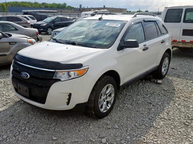 2FMDK4GCXDBA08724 - 2013 FORD EDGE SE WHITE photo 2