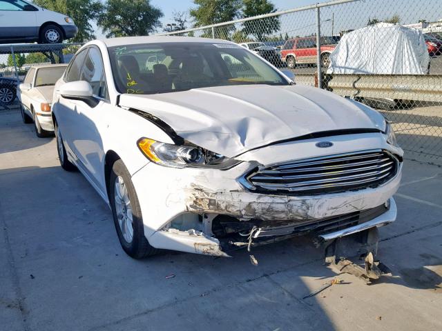 3FA6P0G71HR207667 - 2017 FORD FUSION S WHITE photo 1