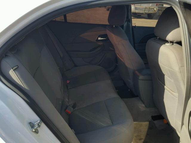 1G11B5SL3FF196923 - 2015 CHEVROLET MALIBU LS თეთრი ფოტო 6