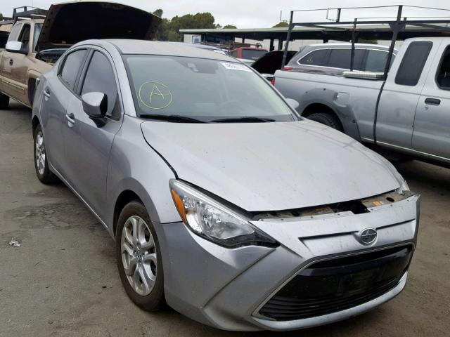 3MYDLBZV3GY127104 - 2016 TOYOTA SCION IA GRAY photo 1