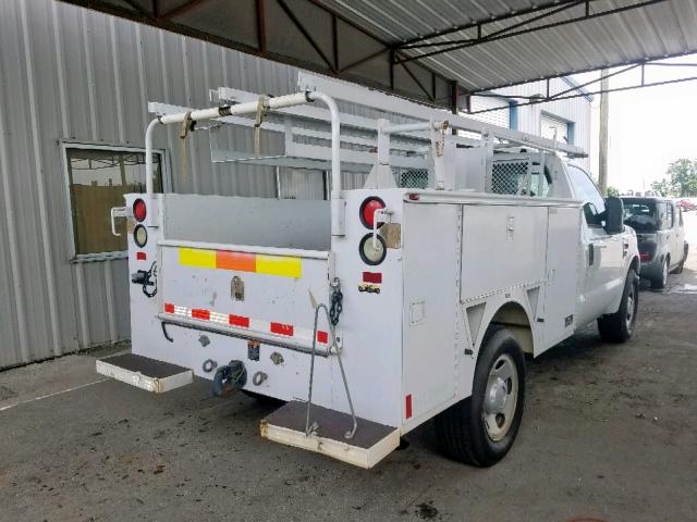 1FDWF30578EC54871 - 2008 FORD F350 SRW S WHITE photo 4