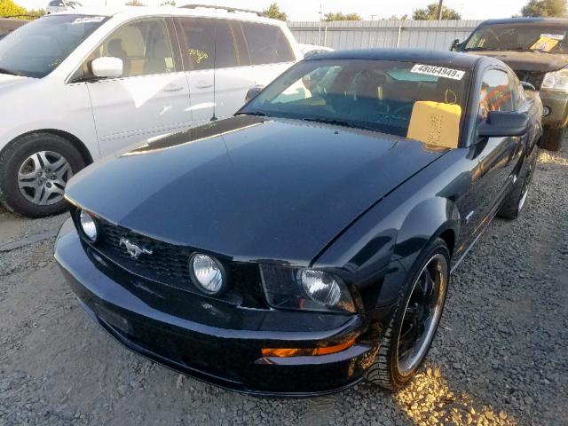 1ZVFT82H455245426 - 2005 FORD MUSTANG GT BLACK photo 2