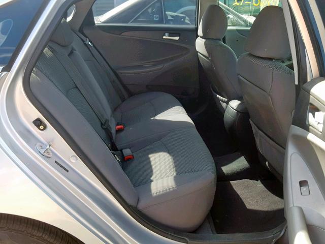 5NPEB4AC4CH329257 - 2012 HYUNDAI SONATA GLS SILVER photo 6