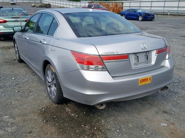 1HGCP3F87BA014757 - 2011 HONDA ACCORD EXL SILVER photo 3