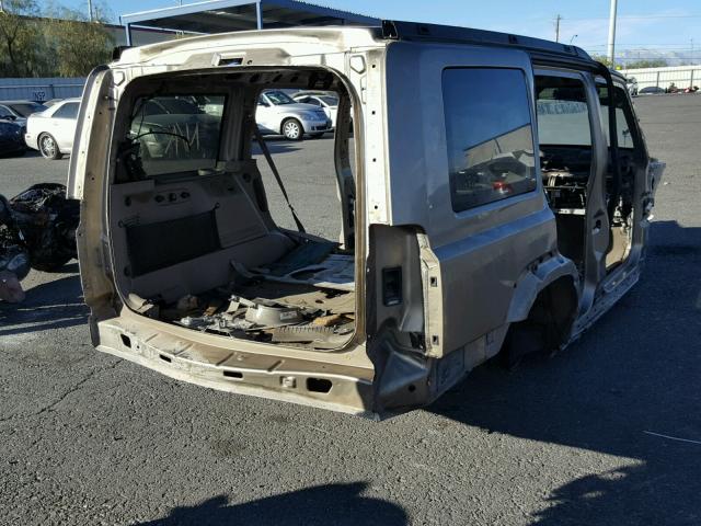 1J8HH48KX6C298520 - 2006 JEEP COMMANDER GOLD photo 4