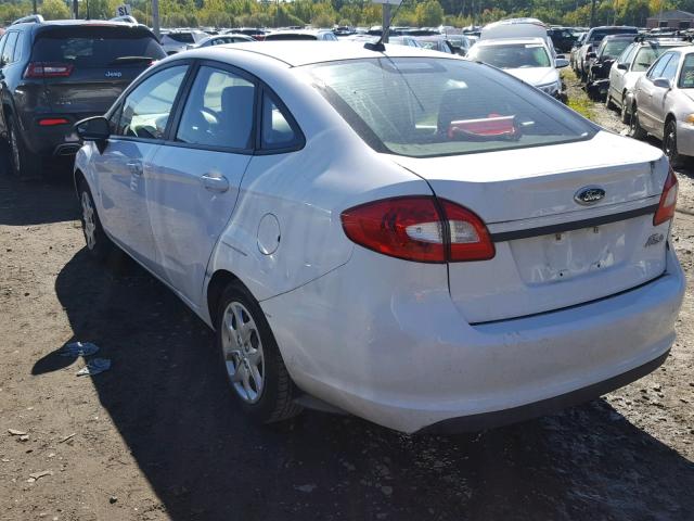 3FADP4AJ6BM146842 - 2011 FORD FIESTA S WHITE photo 3