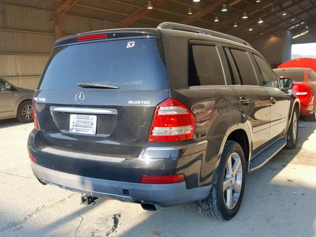 4JGBF25E79A507519 - 2009 MERCEDES-BENZ GL BLACK photo 4