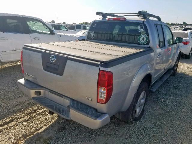 1N6AD07W15C417875 - 2005 NISSAN FRONTIER C SILVER photo 4