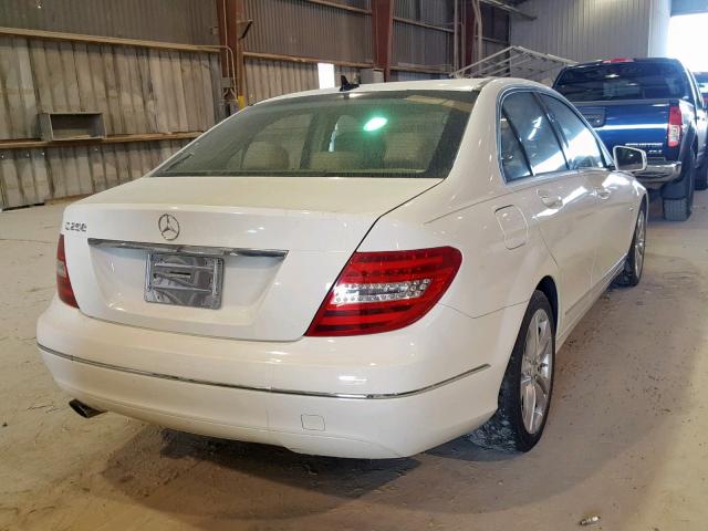 WDDGF4HB9CR197265 - 2012 MERCEDES-BENZ C 250 WHITE photo 4