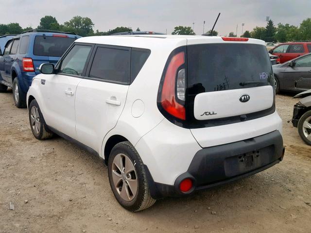 KNDJN2A2XF7139957 - 2015 KIA SOUL WHITE photo 3