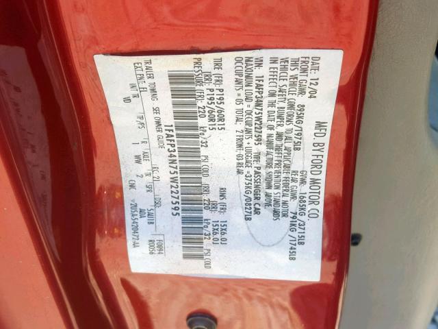 1FAFP34N75W227595 - 2005 FORD FOCUS ZX4 RED photo 10