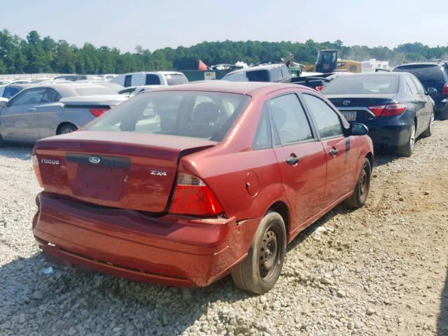 1FAFP34N75W227595 - 2005 FORD FOCUS ZX4 RED photo 4