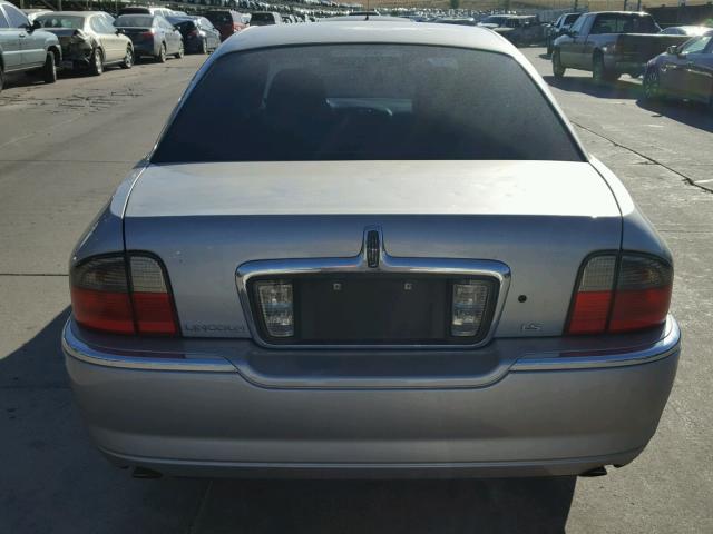 1LNHM86S05Y600388 - 2005 LINCOLN LS GRAY photo 9