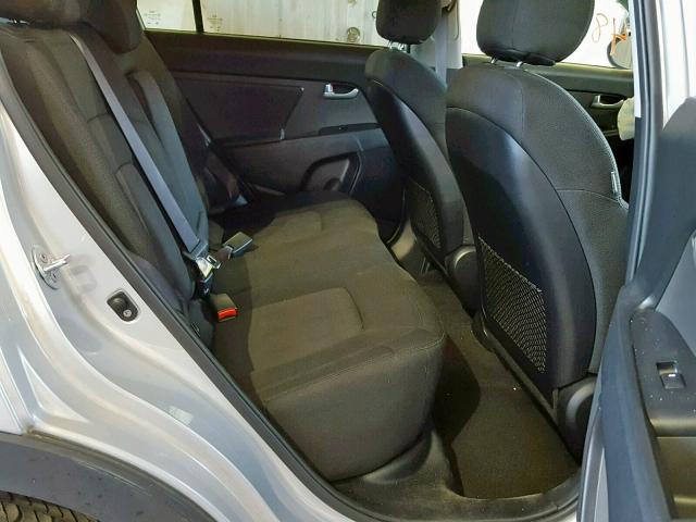 KNDPBCA27B7100729 - 2011 KIA SPORTAGE L SILVER photo 6