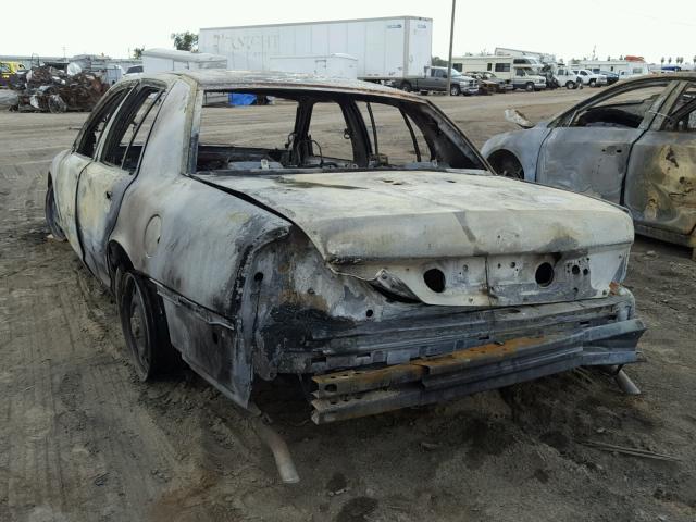 2FABP7BV7AX117783 - 2010 FORD CROWN VICT BURN photo 3