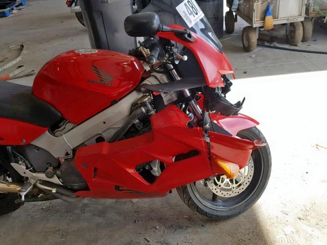 JH2RC46081M300528 - 2001 HONDA VFR800 F1 RED photo 9