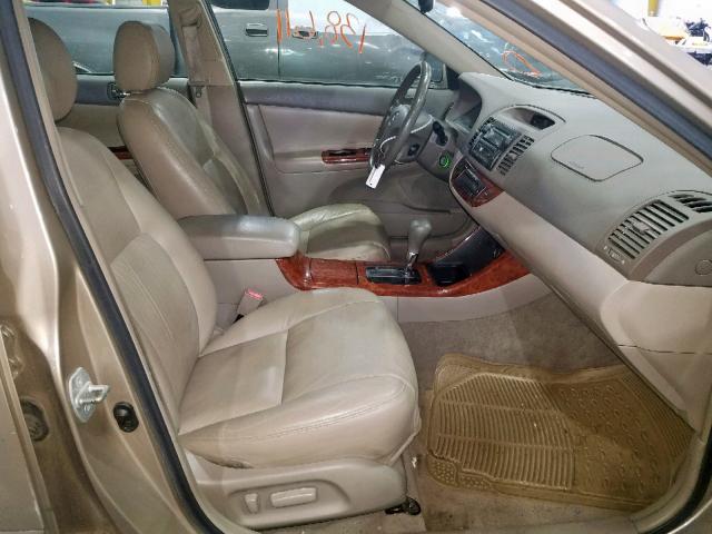 JTDBE32K520042225 - 2002 TOYOTA CAMRY LE TAN photo 5