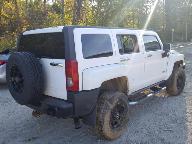 5GTDN136168319337 - 2006 HUMMER H3 WHITE photo 4