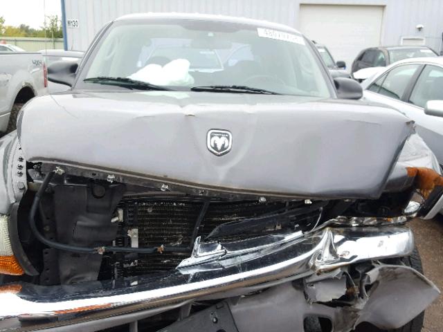 1D7HG48N94S542414 - 2004 DODGE DAKOTA QUA GRAY photo 7