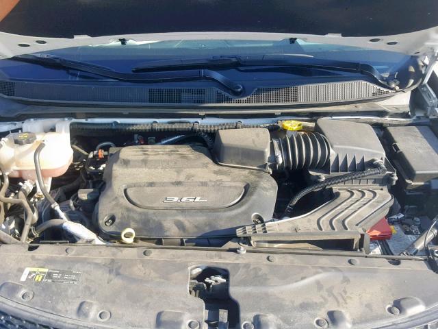 2C4RC1DG3JR148534 - 2018 CHRYSLER PACIFICA T WHITE photo 7