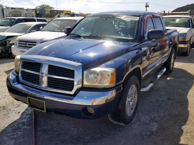 1D7HE58N75S113866 - 2005 DODGE DAKOTA QUA BLUE photo 2