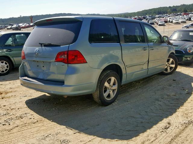 2V4RW3D19AR323177 - 2010 VOLKSWAGEN ROUTAN SE BLUE photo 4