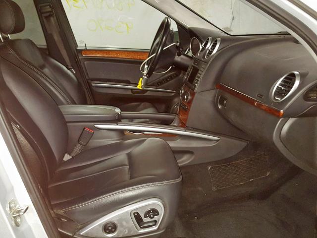 4JGBF71E49A464034 - 2009 MERCEDES-BENZ GL 450 4MA SILVER photo 5