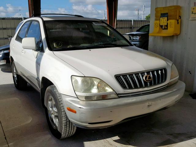 JTJGF10U610088492 - 2001 LEXUS RX 300 WHITE photo 1