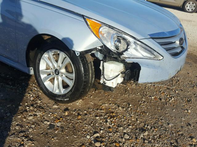 5NPEB4AC4EH895759 - 2014 HYUNDAI SONATA GLS SILVER photo 9