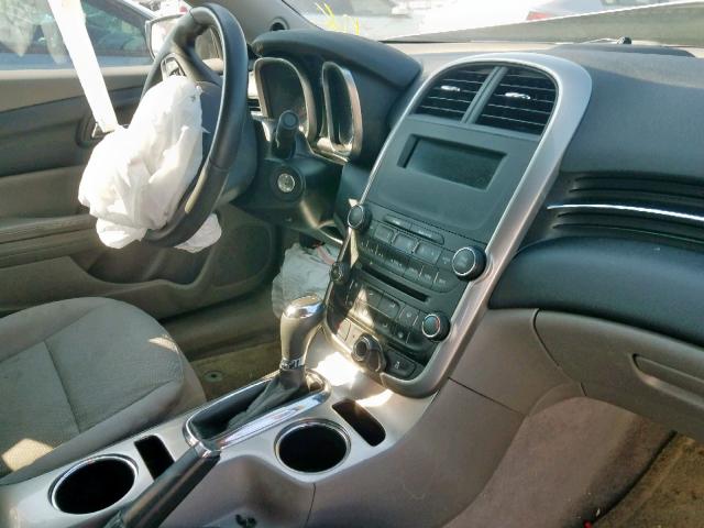 1G11B5SA8GF101076 - 2016 CHEVROLET MALIBU LIM 金色 照片 9