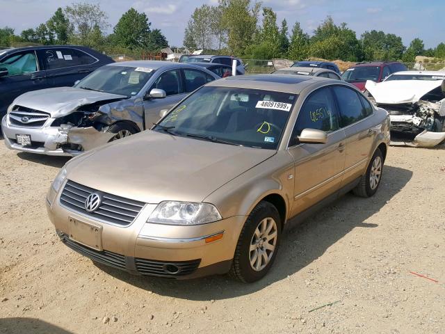 WVWPD63B81P128580 - 2001 VOLKSWAGEN PASSAT GLS TAN photo 2