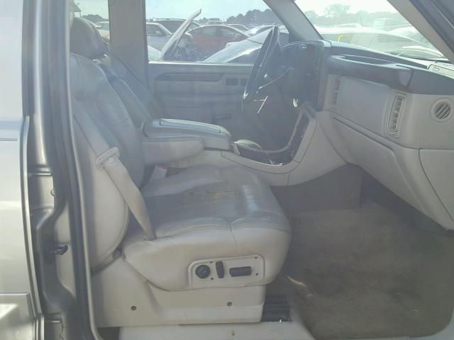 1GYEK63N52R320546 - 2002 CADILLAC ESCALADE L SILVER photo 5