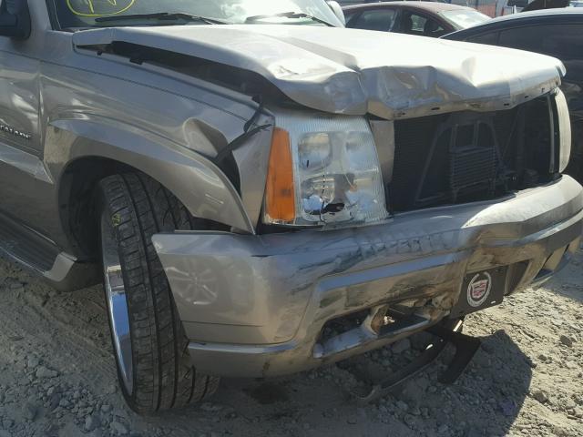 1GYEK63N52R320546 - 2002 CADILLAC ESCALADE L SILVER photo 9