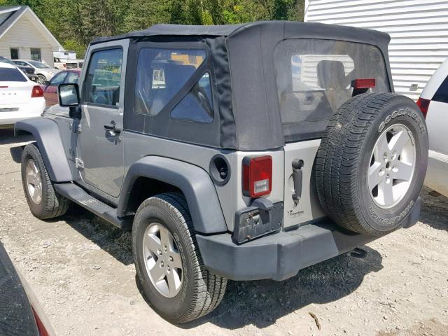 1J4FA24197L179986 - 2007 JEEP WRANGLER X SILVER photo 3