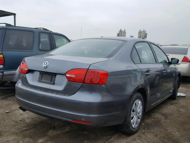 3VW2K7AJ5DM318571 - 2013 VOLKSWAGEN JETTA BASE Արծաթագույն լուսանկար 4