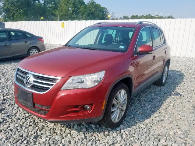 WVGBV75N89W519231 - 2009 VOLKSWAGEN TIGUAN SE RED photo 2