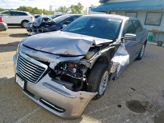 2C3CCAAG3EH181253 - 2014 CHRYSLER 300 SILVER photo 2