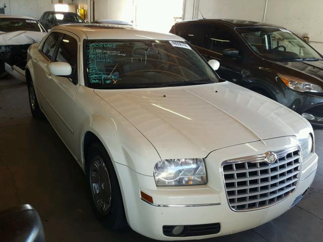 2C3AA53G55H665281 - 2005 CHRYSLER 300 TOURIN WHITE photo 1