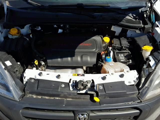 ZFBERFAT4G6B45305 - 2016 RAM PROMASTER 白色 照片 7