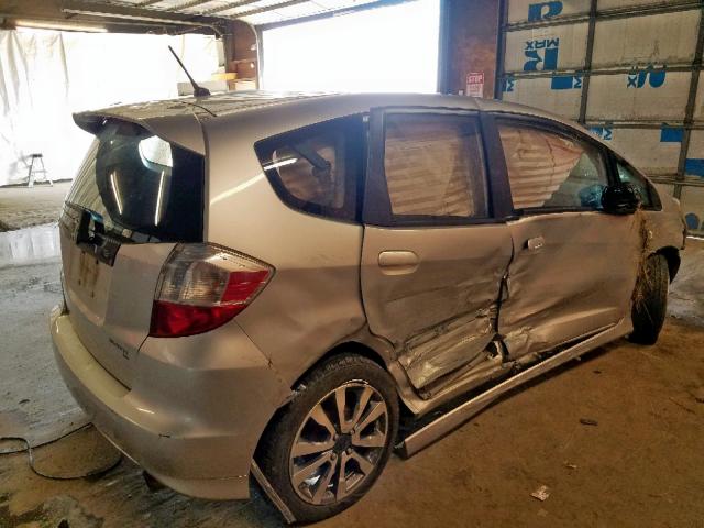 JHMGE8H58CC004247 - 2012 HONDA FIT SPORT SILVER photo 4