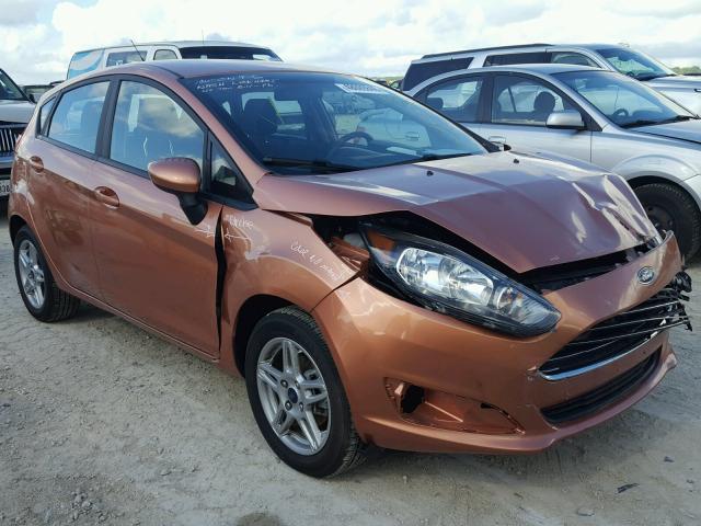 3FADP4EJ7HM130782 - 2017 FORD FIESTA SE ORANGE photo 1