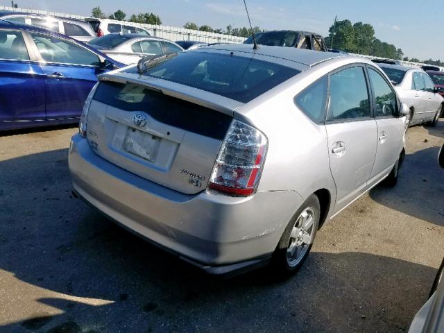 JTDKB20UX83436897 - 2008 TOYOTA PRIUS SILVER photo 4