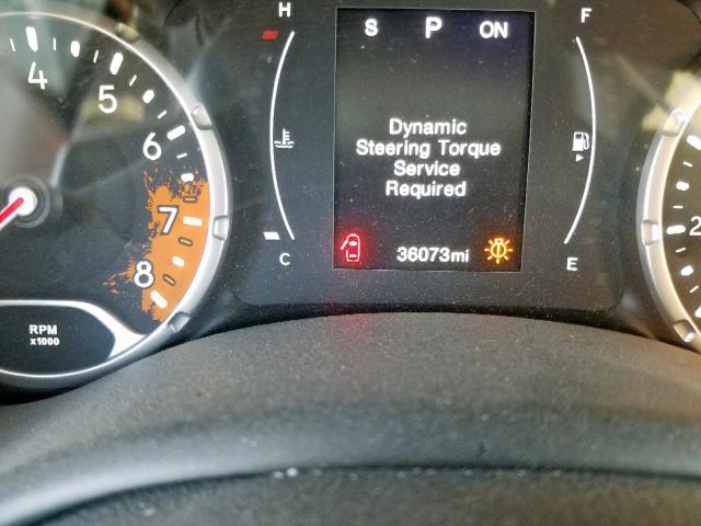 ZACCJAAB9HPG00215 - 2017 JEEP RENEGADE S 黄色 照片 8