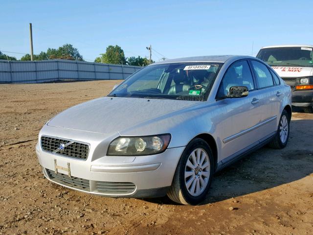 YV1MS382252120696 - 2005 VOLVO S40 2.4I GRAY photo 2