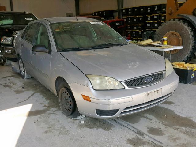 1FAFP34N47W141437 - 2007 FORD FOCUS ZX4 GRAY photo 1