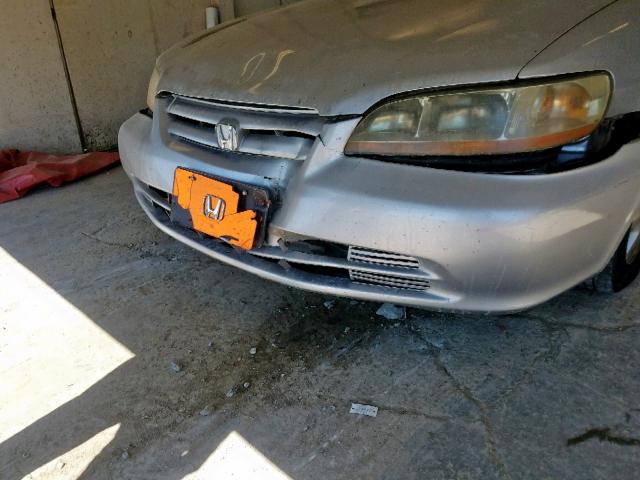 1HGCG16502A022628 - 2002 HONDA ACCORD EX SILVER photo 9