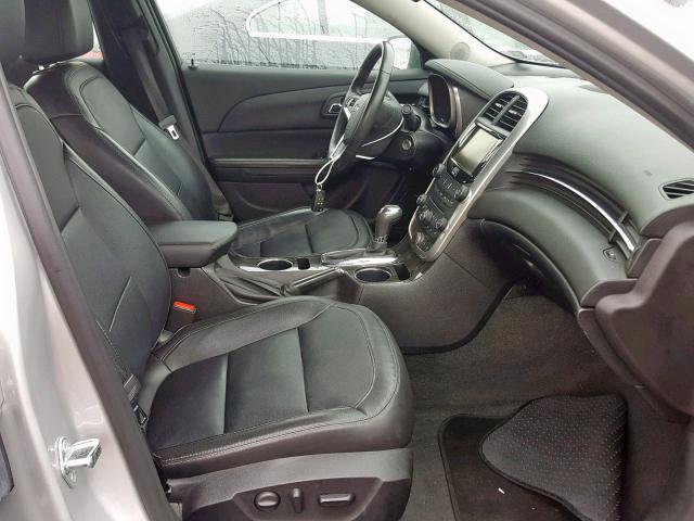 1G11E5SA9GF158670 - 2016 CHEVROLET MALIBU LIM 银色 照片 5