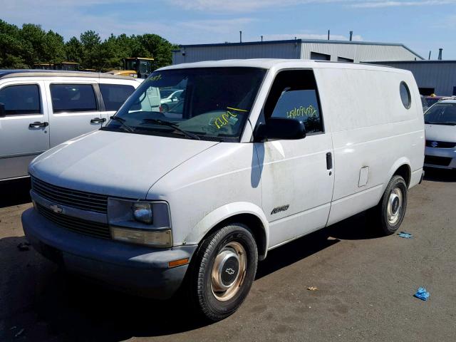 1GCDM19W5XB176074 - 1999 CHEVROLET ASTRO WHITE photo 2